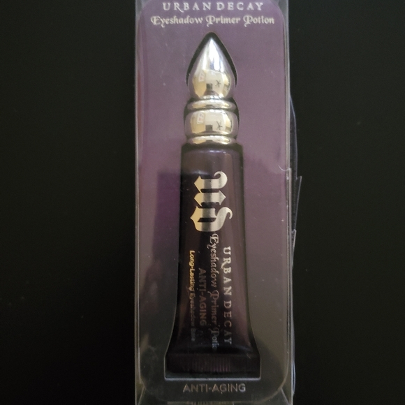 BNIB UD Primer